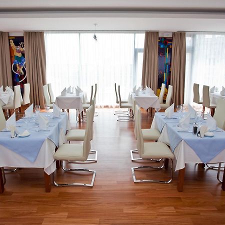 Marshal Garden Hotel Βουκουρέστι Εστιατόριο φωτογραφία Restaurant