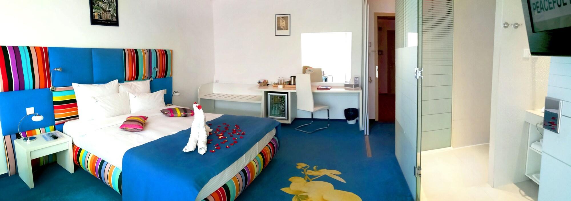 Marshal Garden Hotel Βουκουρέστι Εξωτερικό φωτογραφία A room at the hotel