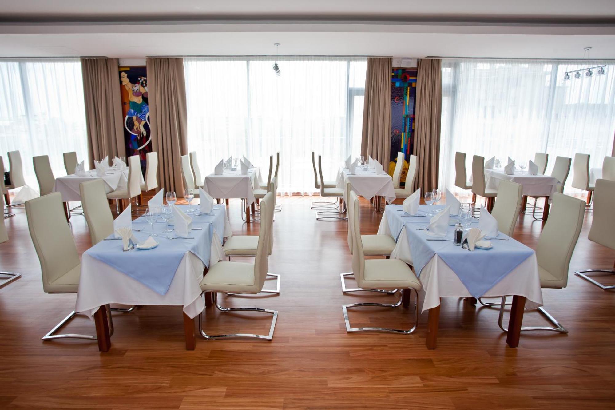 Marshal Garden Hotel Βουκουρέστι Εστιατόριο φωτογραφία Restaurant