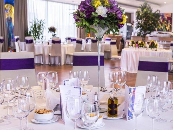 Marshal Garden Hotel Βουκουρέστι Εξωτερικό φωτογραφία A table set for a wedding reception